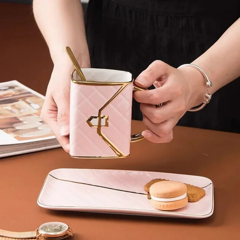 Bag Shaped Coffee Mug Luruxy Aesthetic Cup Ceramic Handbag Shape Tea Mug Saucer Set Dessert Afternoon Water Cup Drinkware Gift