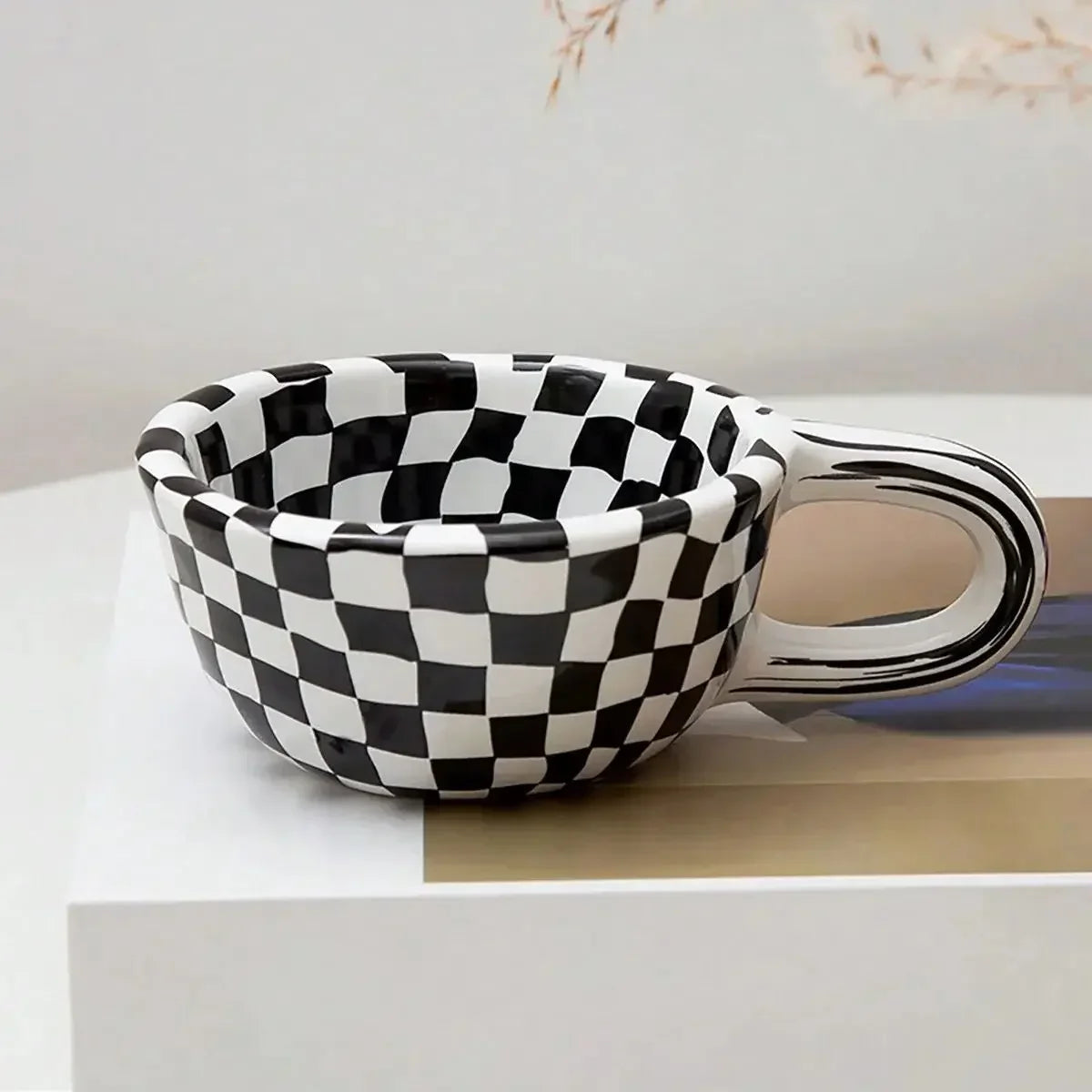 1pc A unique checkerboard ceramic coffee cup - perfect for coffee, milk, tea - an ideal gift for friends and home decor